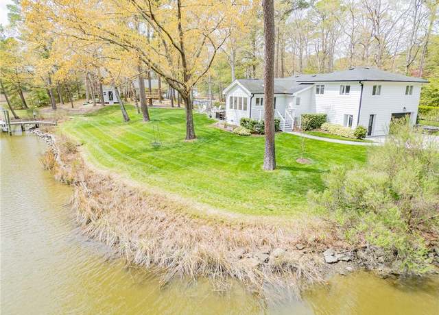 Property at 2705 Hood Cir, Virginia Beach, VA 23454, 5 beds, 3.5 baths