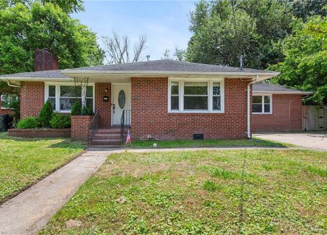 Property at 2811 Mapleton Ave, Norfolk, VA 23504, 3 beds, 2 baths