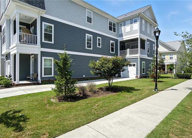Property at 102 Mizzen Quarter Loop, Yorktown, VA 23693, 3 beds, 3.5 baths