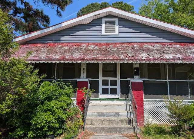 Property at 126 Church St, Suffolk, VA 23434, 3 beds, 1 bath