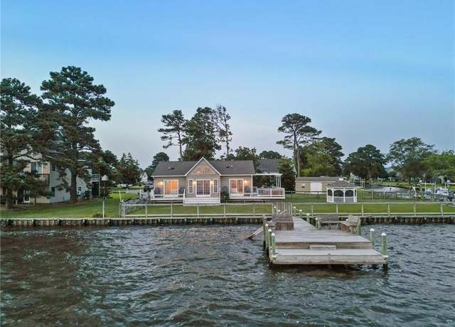 Property at 111 Teal Dr, Currituck, NC 27929, 3 beds, 2 baths