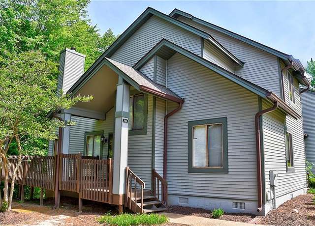 Property at 351 Bridgewater Dr, Newport News, VA 23603, 3 beds, 2.5 baths
