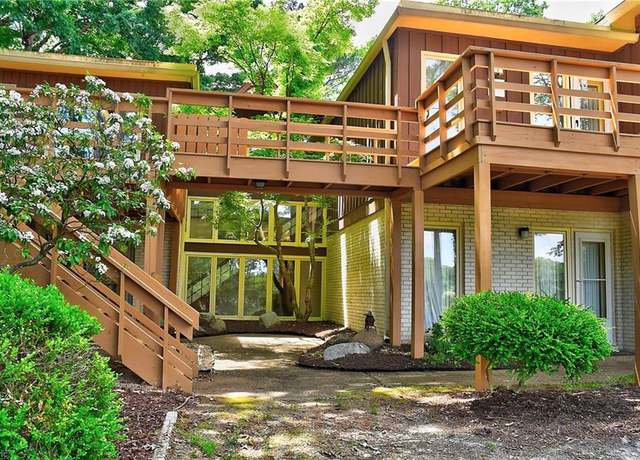 Property at 2029 Heron Ct, Suffolk, VA 23433, 5 beds, 4 baths