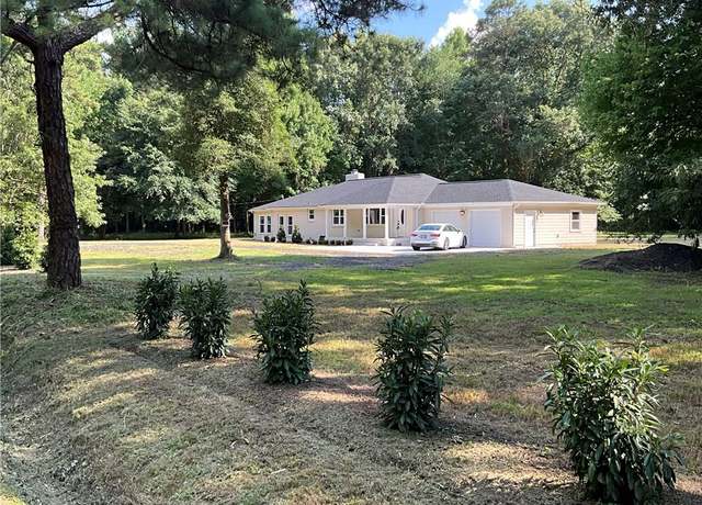 Property at 2424 S Battlefield Blvd, Chesapeake, VA 23322, 4 beds, 3 baths
