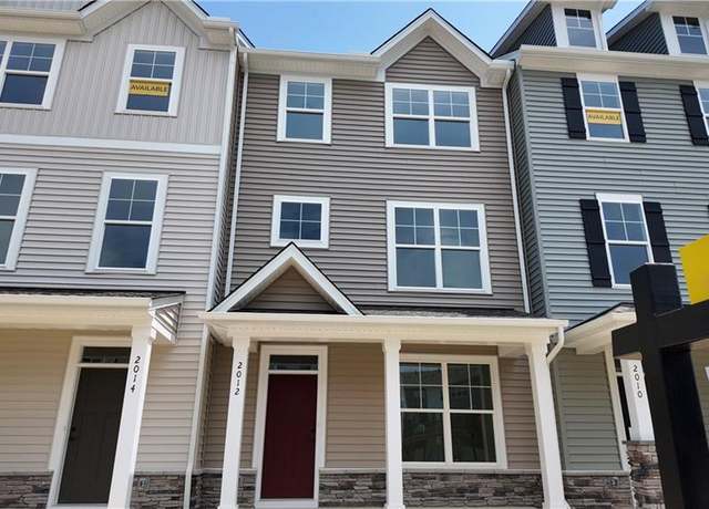 Property at 2012 Stanford Ln, Newport News, VA 23608, 4 beds, 3.5 baths