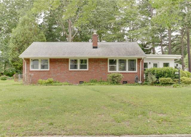 Property at 449 Martha Lee Dr, Hampton, VA 23666, 3 beds, 1 bath