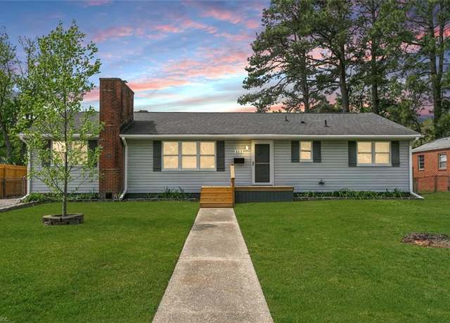 Property at 612 Spruce Rd, Newport News, VA 23601, 4 beds, 2 baths
