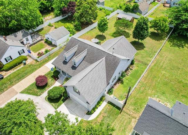 Property at 447 E Bayview Blvd, Norfolk, VA 23503, 4 beds, 2.5 baths
