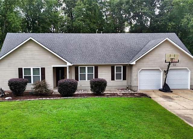 Property at 865 Levy Loop, Virginia Beach, VA 23454, 4 beds, 2.5 baths
