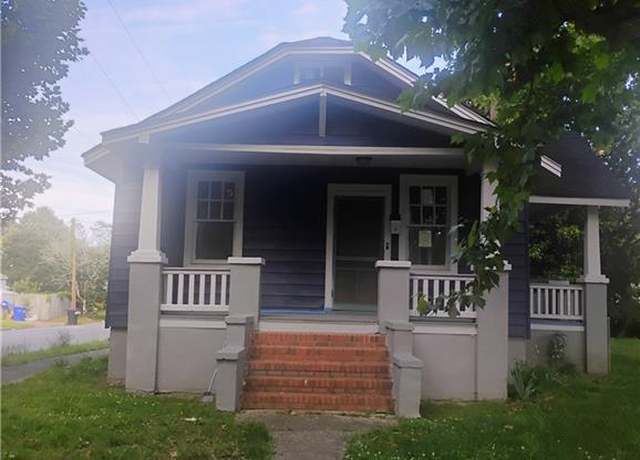 Property at 231 Sandpiper Dr, Portsmouth, VA 23704, 2 beds, 2 baths