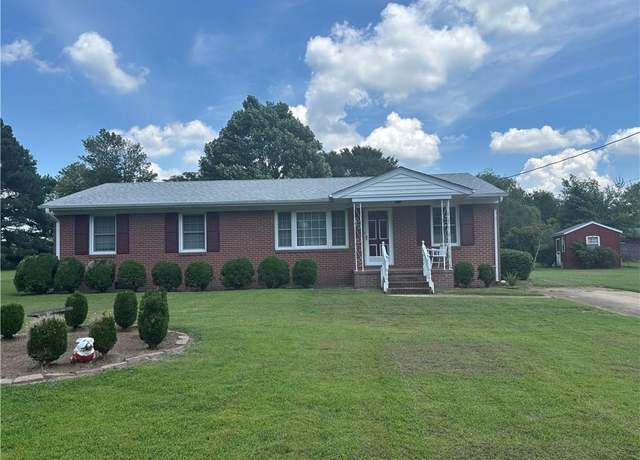 Property at 906 Rebecca St, Franklin, VA 23851, 3 beds, 2 baths