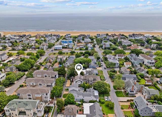 Property at 209 53rd St Unit B, Virginia Beach, VA 23451, 4 beds, 2.5 baths