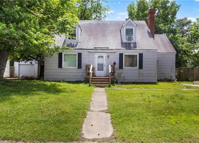 Property at 319 Ashlawn Dr, Norfolk, VA 23505, 3 beds, 2 baths