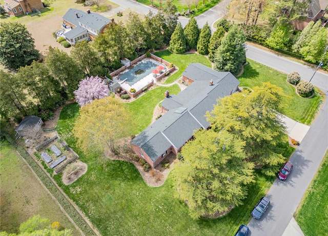 Property at 4213 Wakefield Ct, Virginia Beach, VA 23455, 5 beds, 3.5 baths