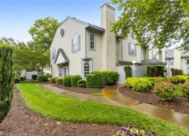 Property at 5352 Bardith Cir, Virginia Beach, VA 23455, 2 beds, 2.5 baths