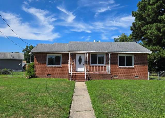 Property at 16 Median Pl, Portsmouth, VA 23701, 3 beds, 2 baths