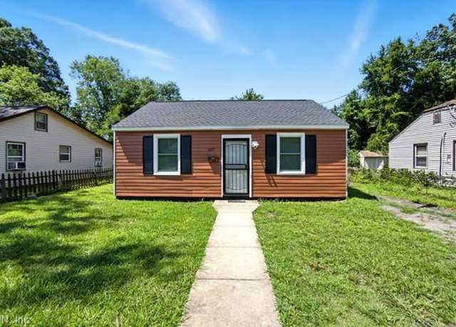 Property at 807 Westwood Ave, Hampton, VA 23661, 3 beds, 1 bath