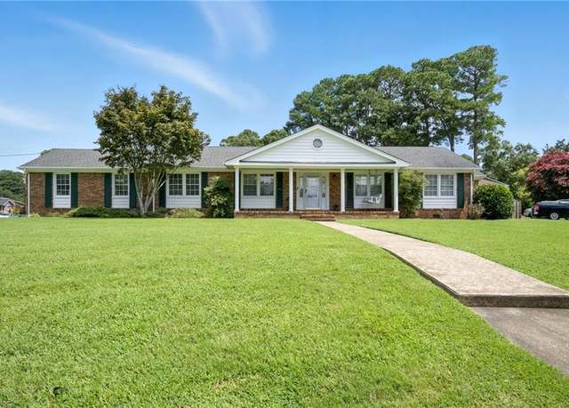 Property at 501 Summit Ridge Dr, Chesapeake, VA 23322, 3 beds, 2 baths
