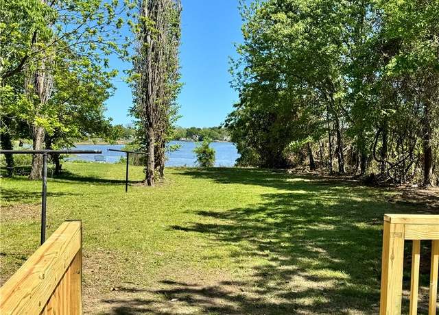 Property at 122 Cherry Acres Dr, Hampton, VA 23669, 4 beds, 2 baths
