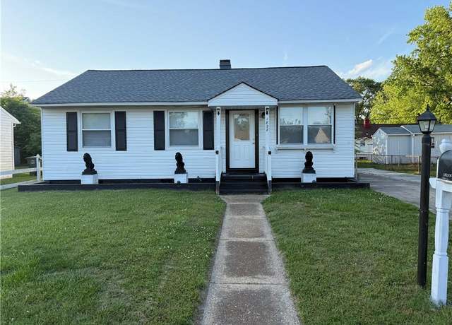 Property at 1828 N Lakeland Dr, Norfolk, VA 23518, 3 beds, 1 bath