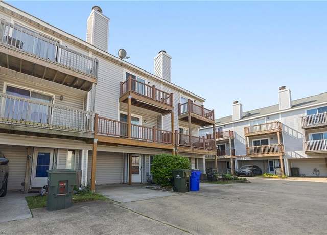 Property at 1425 E Ocean View Ave #4, Norfolk, VA 23503, 2 beds, 2.5 baths