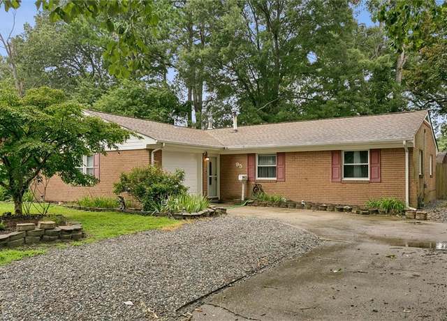 Property at 95 Kendall Dr, Newport News, VA 23601, 3 beds, 1.5 baths