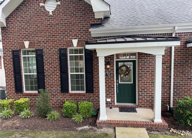 Property at 712 Guildford Mews, Chesapeake, VA 23320, 2 beds, 2.5 baths