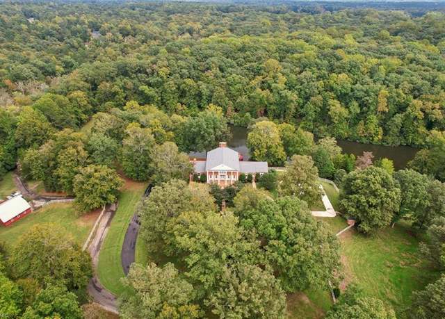 Property at 262 Thompson Ln, Williamsburg, VA 23188, 4 beds, 5.5 baths