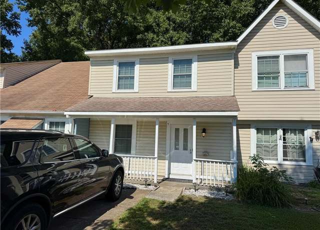 Property at 1916 Woodgate Arch, Chesapeake, VA 23320, 2 beds, 2.5 baths