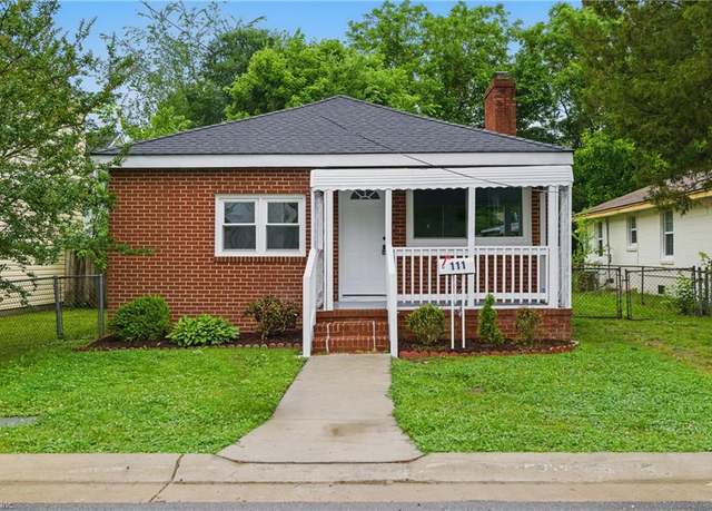 Property at 111 S Lloyd St, Suffolk, VA 23434, 3 beds, 1 bath