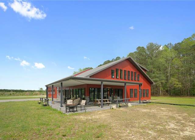 Property at 2511 Pittmantown Rd, Suffolk, VA 23438, 3 beds, 3 baths