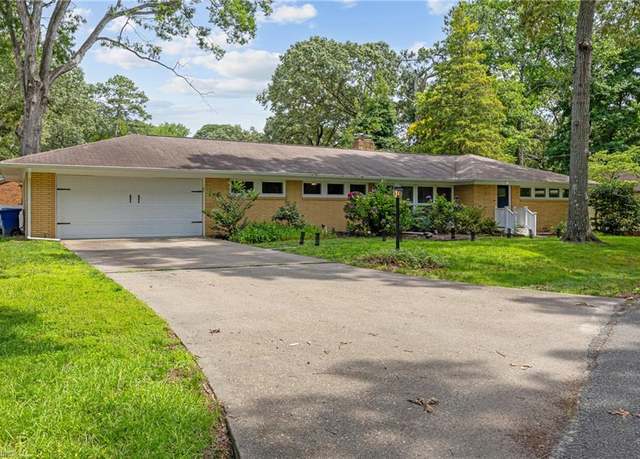 Property at 2 Sir Francis Wyatt Pl, Newport News, VA 23606, 4 beds, 2 baths