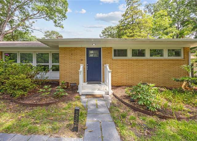 Property at 2 Sir Francis Wyatt Pl, Newport News, VA 23606, 4 beds, 2 baths