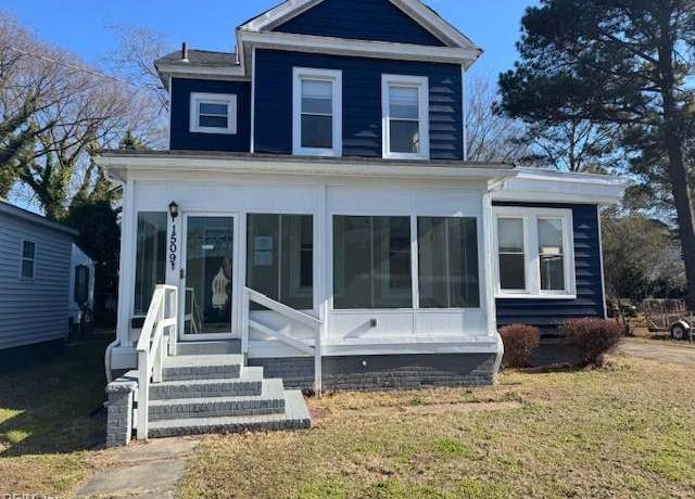 Property at 1509 Lansing Ave, Portsmouth, VA 23704, 4 beds, 2.5 baths