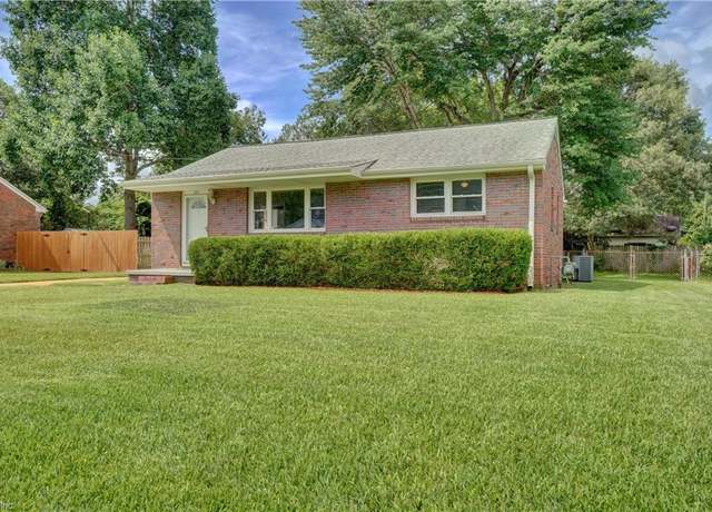 Property at 307 Sequoia Rd, Portsmouth, VA 23701, 3 beds, 1 bath