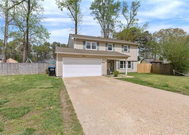 Property at 1704 Mirror Lake Cir, Virginia Beach, VA 23453, 4 beds, 2.5 baths
