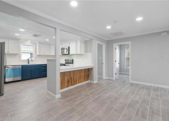 Property at 1043 Ivaloo St, Norfolk, VA 23513, 3 beds, 2 baths