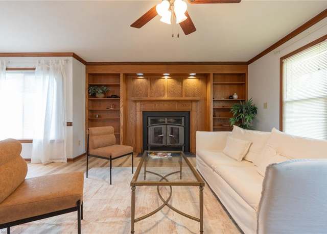 Property at 1960 Southaven Dr, Virginia Beach, VA 23464, 3 beds, 2 baths