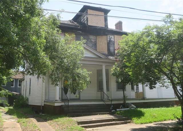 Property at 314 54th St, Newport News, VA 23607, 3 beds, 2 baths