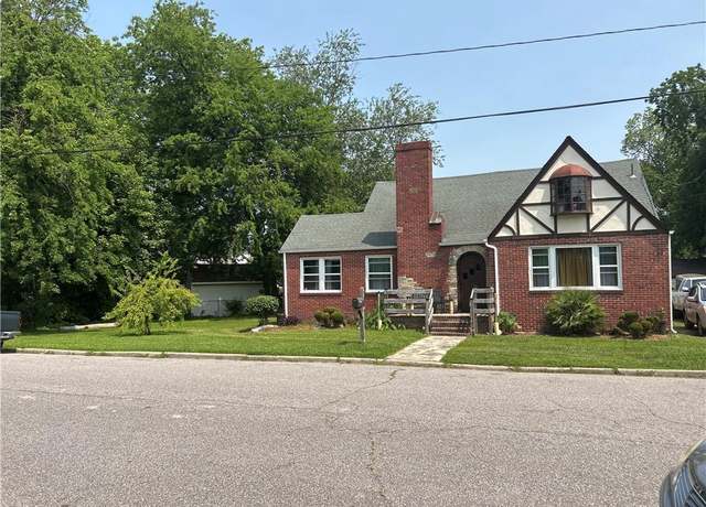 Property at 1612 Spratley St, Portsmouth, VA 23704, 3 beds, 2.5 baths