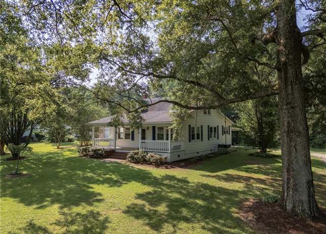 Property at 8909 S Quay Rd, Suffolk, VA 23437, 4 beds, 2 baths