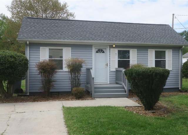 Property at 7 Hare Rd, Hampton, VA 23666, 2 beds, 1 bath