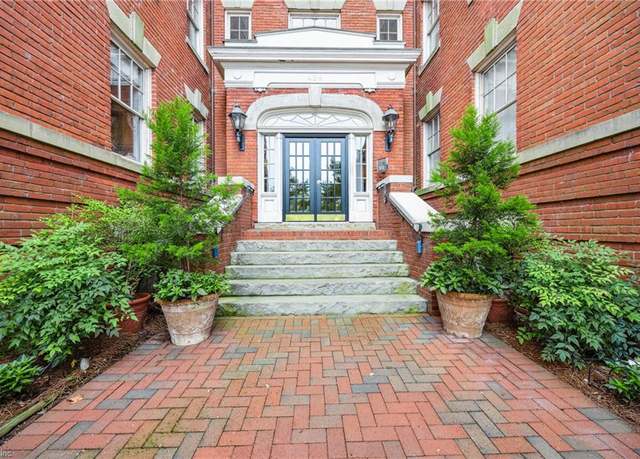 Property at 429 W York St Unit 4D, Norfolk, VA 23510, 2 beds, 2 baths