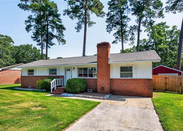 Property at 510 Boxwood Ct, Suffolk, VA 23434, 3 beds, 1.5 baths