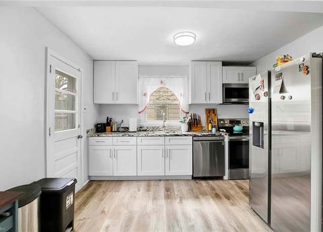 Property at 205 Gumwood Dr, Hampton, VA 23666, 4 beds, 2 baths