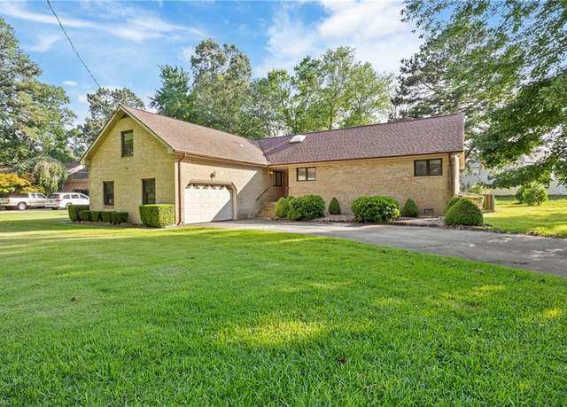 Property at 4911 Fennell Ct, Suffolk, VA 23435, 4 beds, 3 baths
