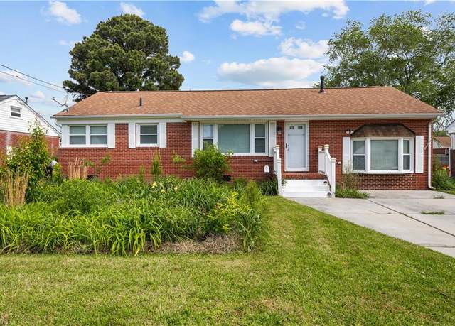 Property at 15 Eastlawn Dr, Hampton, VA 23664, 3 beds, 1.5 baths