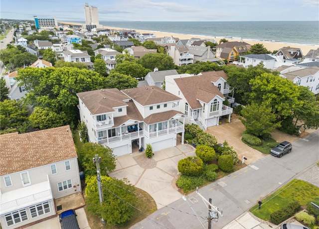 Property at 117 51st St Unit A, Virginia Beach, VA 23451, 4 beds, 2.5 baths
