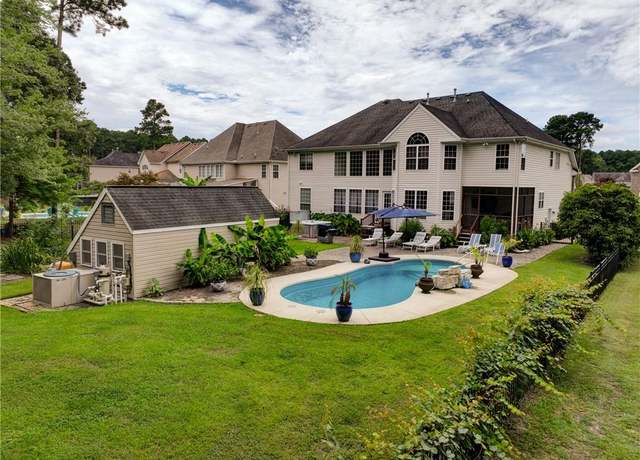 Property at 618 Westminster Reach, Smithfield, VA 23430, 5 beds, 4 baths