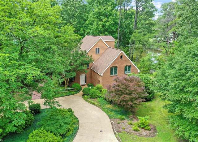 Property at 110 Olde Pond Ln, Yorktown, VA 23693, 3 beds, 2.5 baths